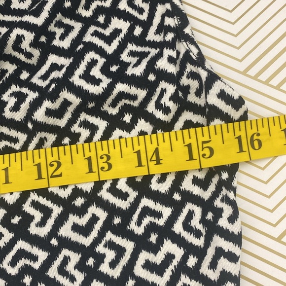 Max studio no sleeves blouse - Picture 5 of 8